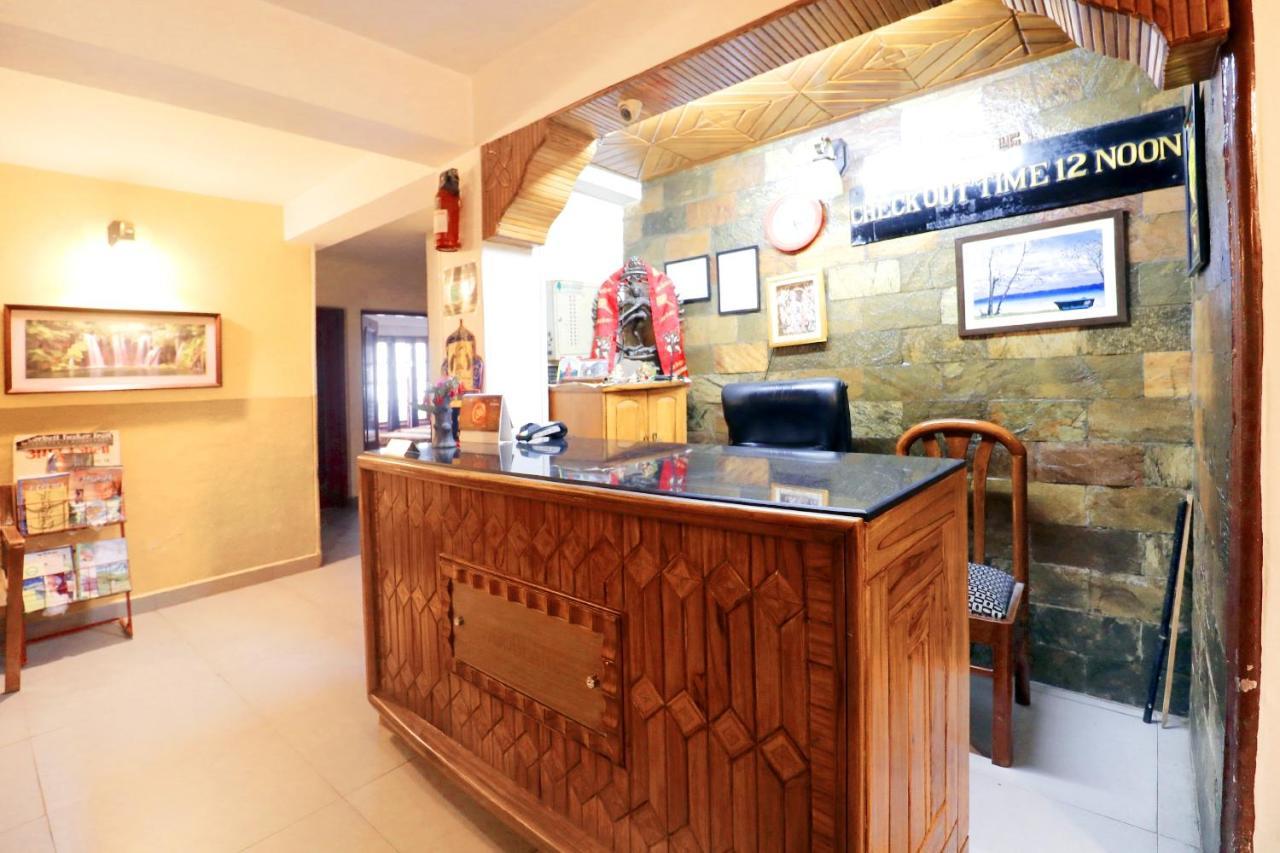 Oyo 45337 Hotel Woodland Шимла Экстерьер фото